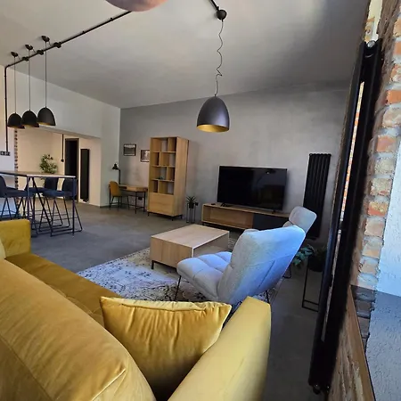 S36 Loft * بيتْش